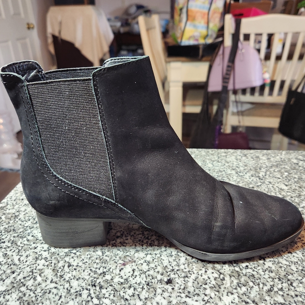Alex Marie Black Suede Leather Pull On Ankle Boots Stretch Band Sides Size 7.5M